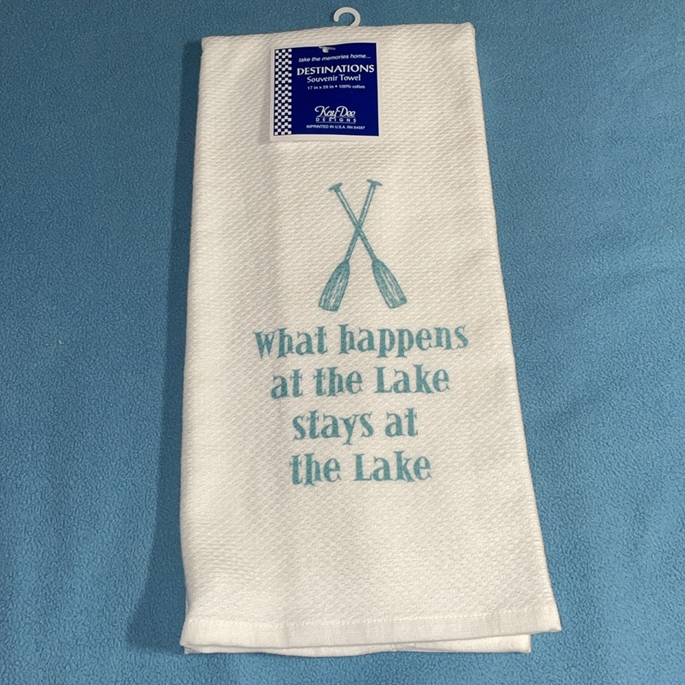 Destinations 17” x 28” 100% white cotton towel w/graphics-NWT